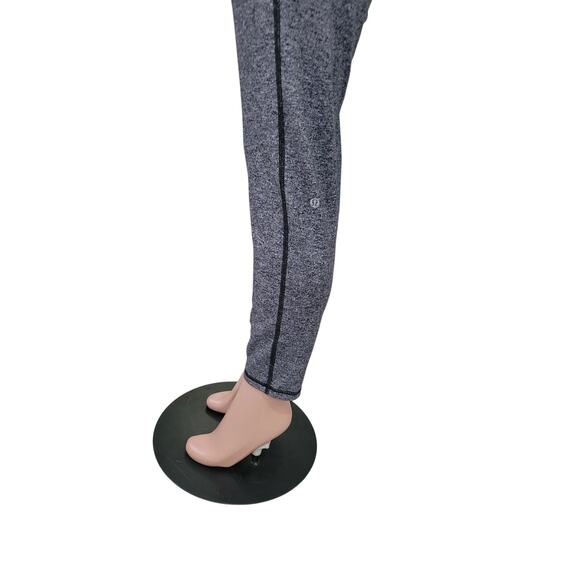 Lululemon Out To Lunge Untight Tight Women's Size 8 Heathered Black - Picture 8 of 16